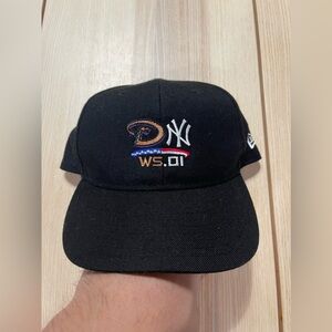 Vintage New Era Diamondbacks Yankees 2001 World‎ Series Youth SnapBack